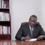 Au Cameroun, Défense nationale, Répétitions du Port des Galons : Le Général Ngolo Ngomba Tobie Gabriel prépare le réveillon du Nouvel An